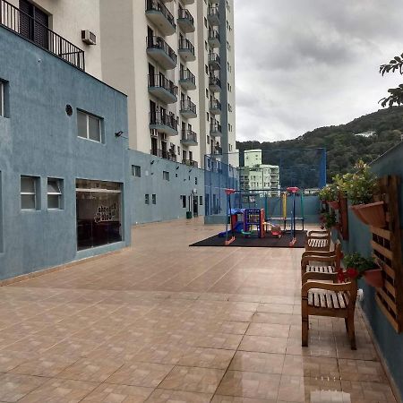 Apartamento Na Enseada Гуаружа Екстериор снимка